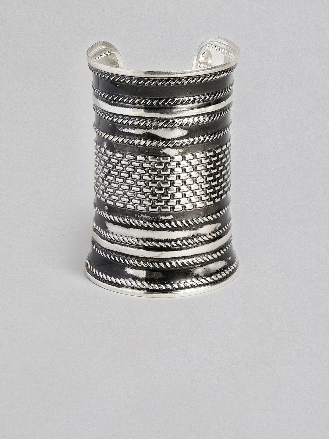 

Sangria Women Silver-Plated Textured Oxidised Cuff Bracelet