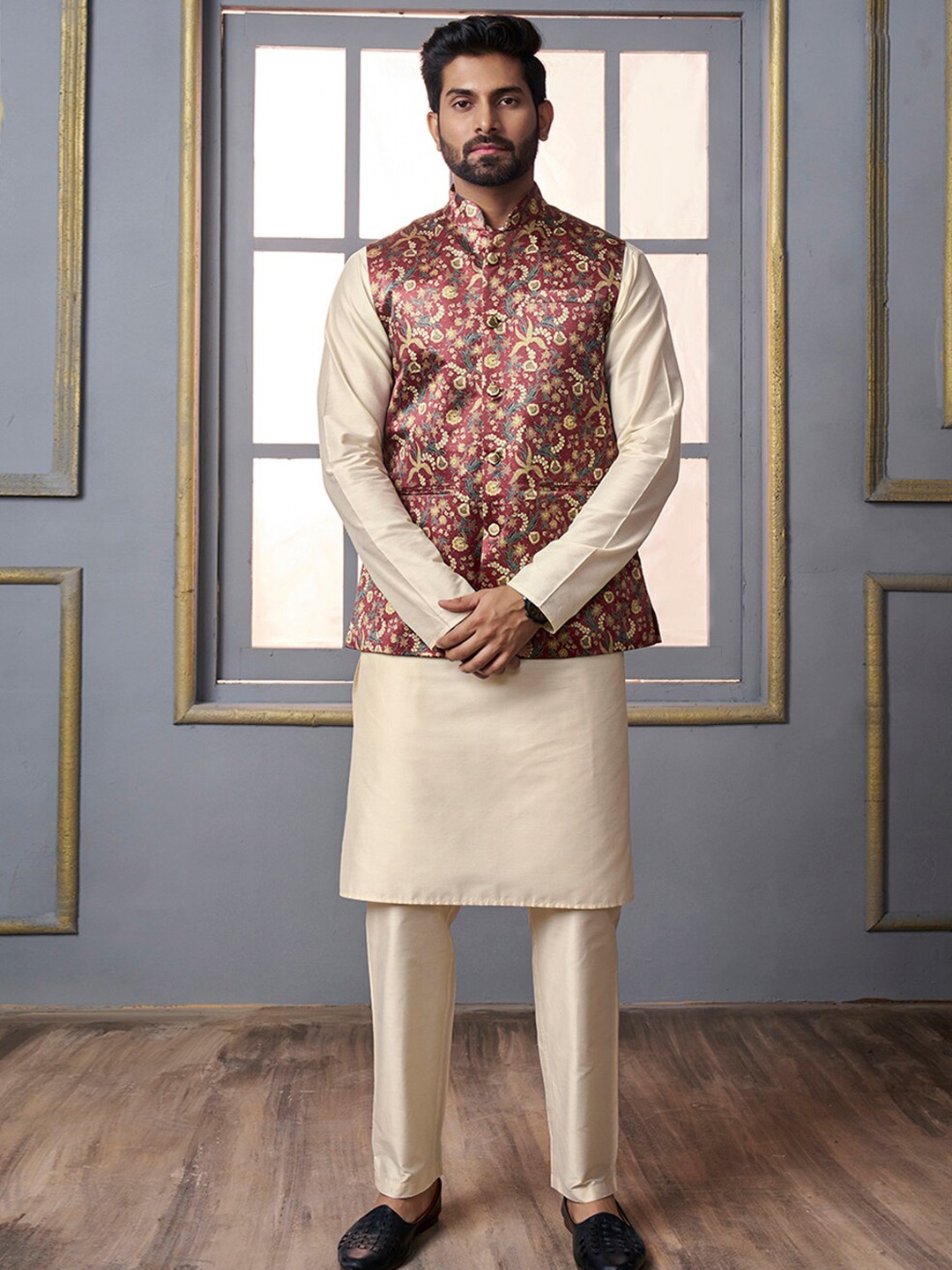 

Inddus Woven-Designed Nehru Jacket, Maroon