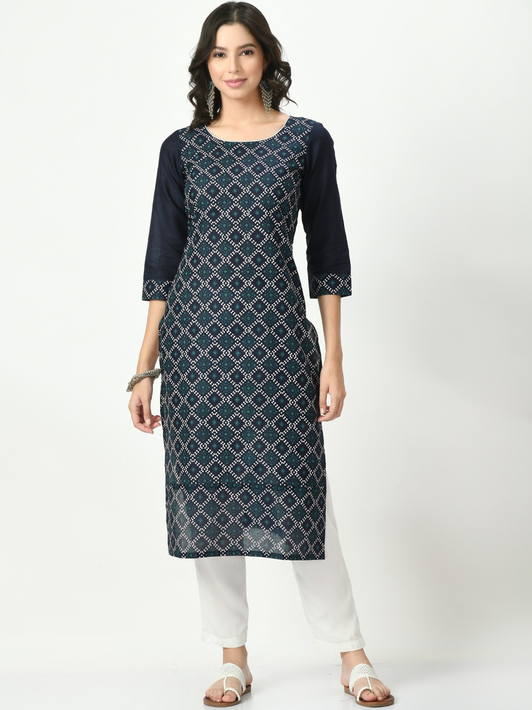 

Akshatani Geometric Printed Round Neck Pure Cotton Straight Kurta, Blue