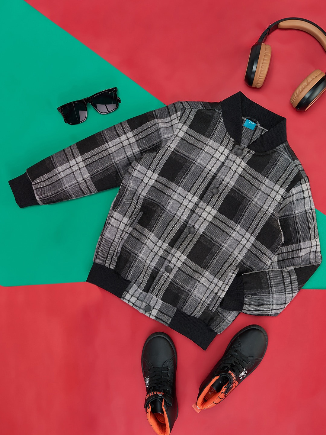 

YU by Pantaloons Boys Checked Cotton Bomber Jacket, Black