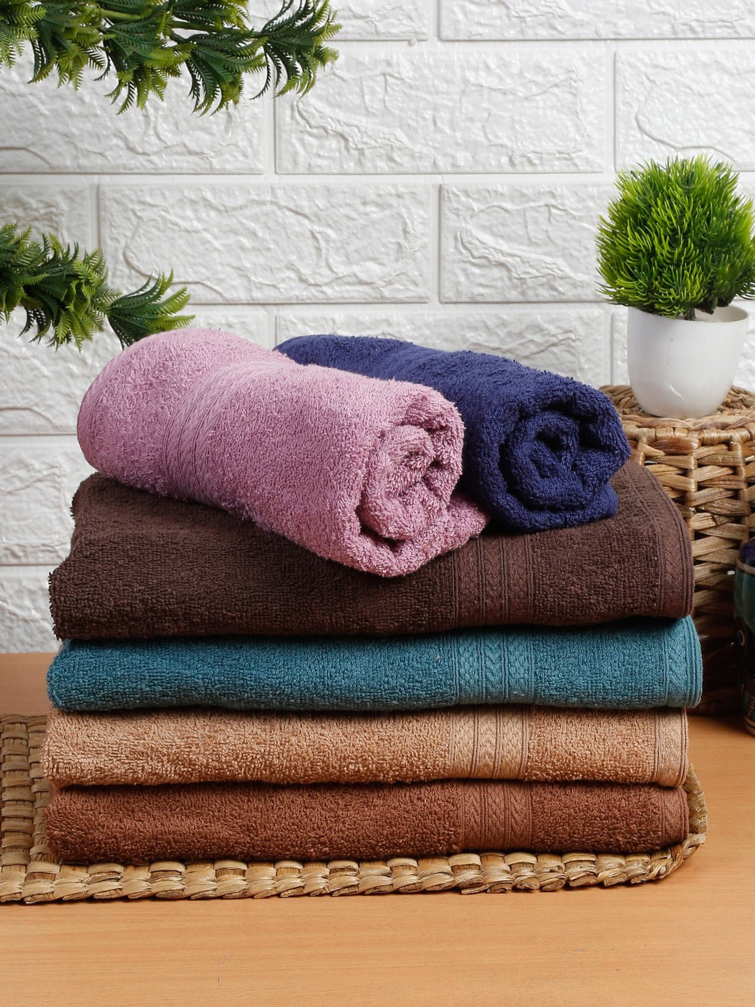

Naksh Pink & Brown 6 Pieces 450 GSM Super Absorbent Hand Towels