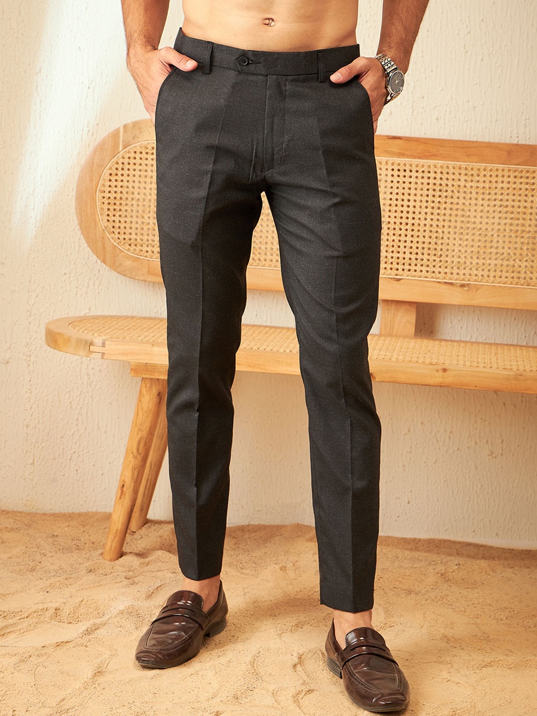 

DENNISON Men Smart Tapered Fit Easy Wash Textured Trousers, Grey