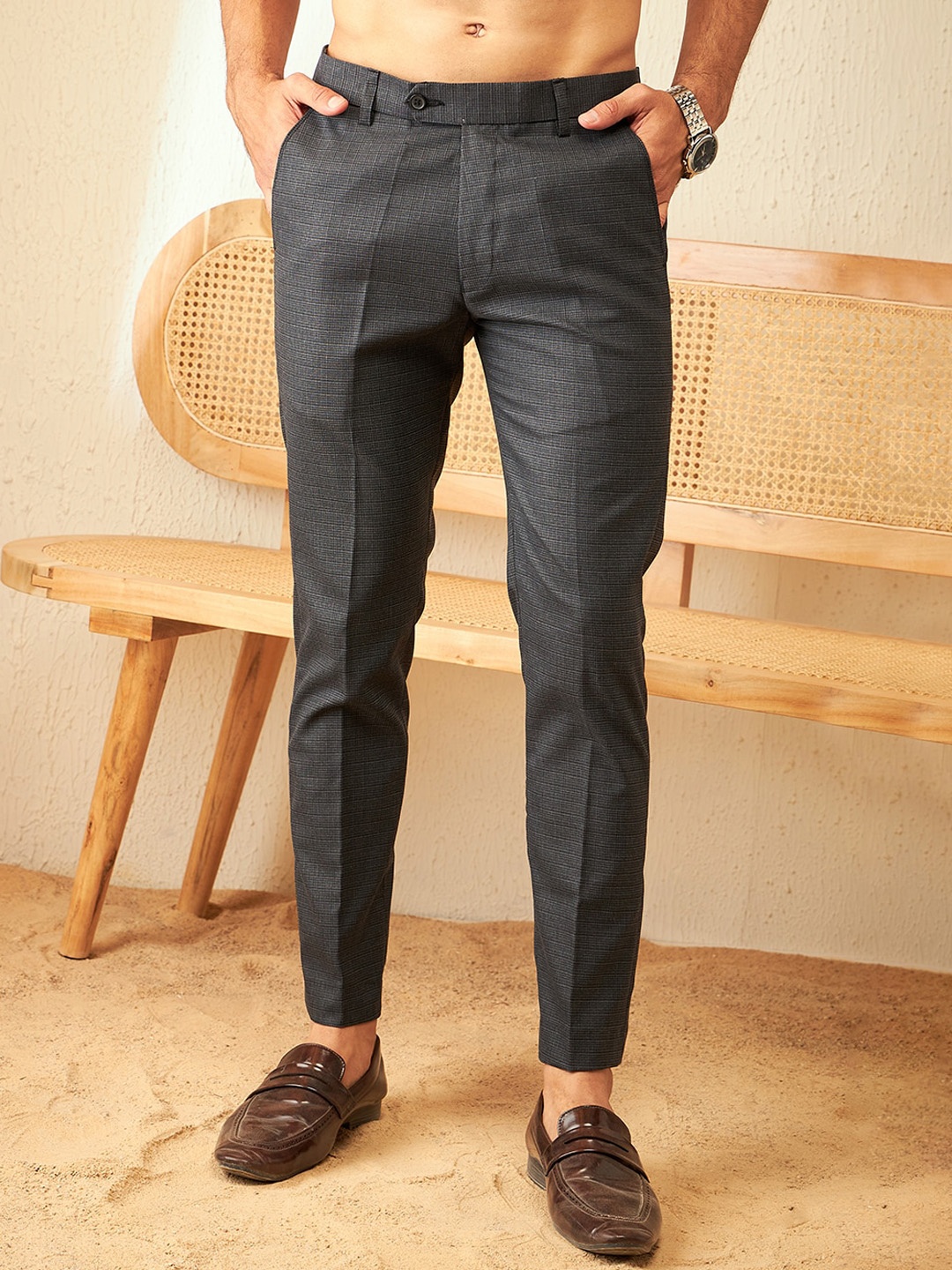 

DENNISON Men Smart Checked Tapered Fit Easy Wash Trousers, Charcoal