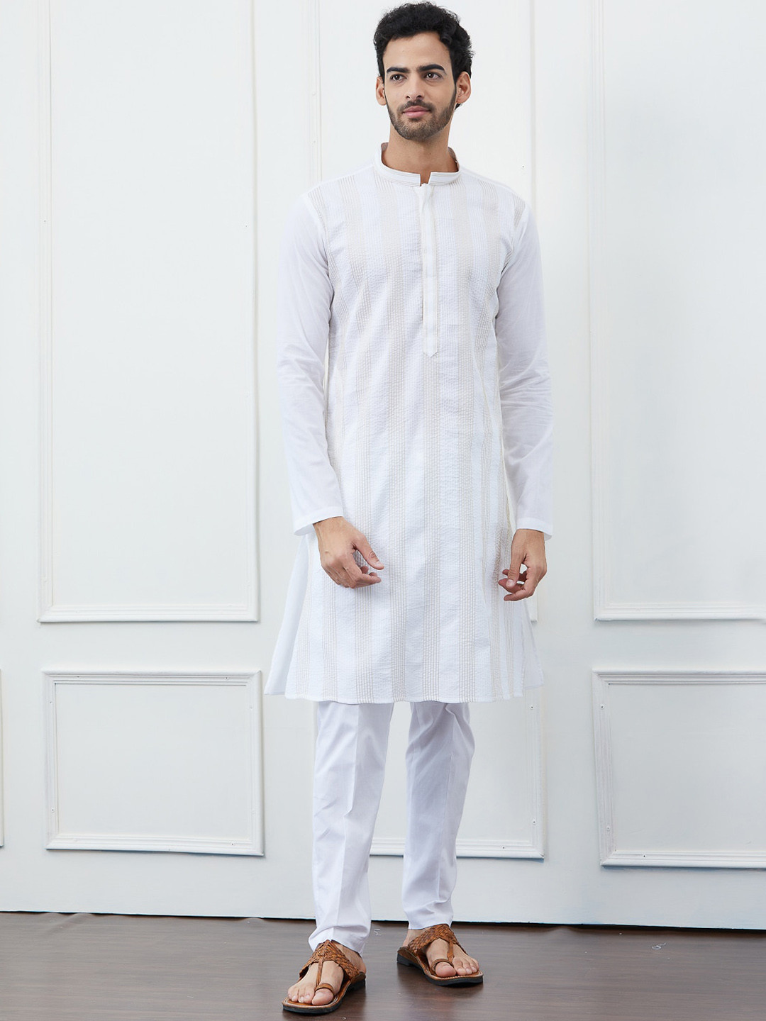 

See Designs Embroidered Thread Work Pure Cotton Kurta with Pyjamas, White