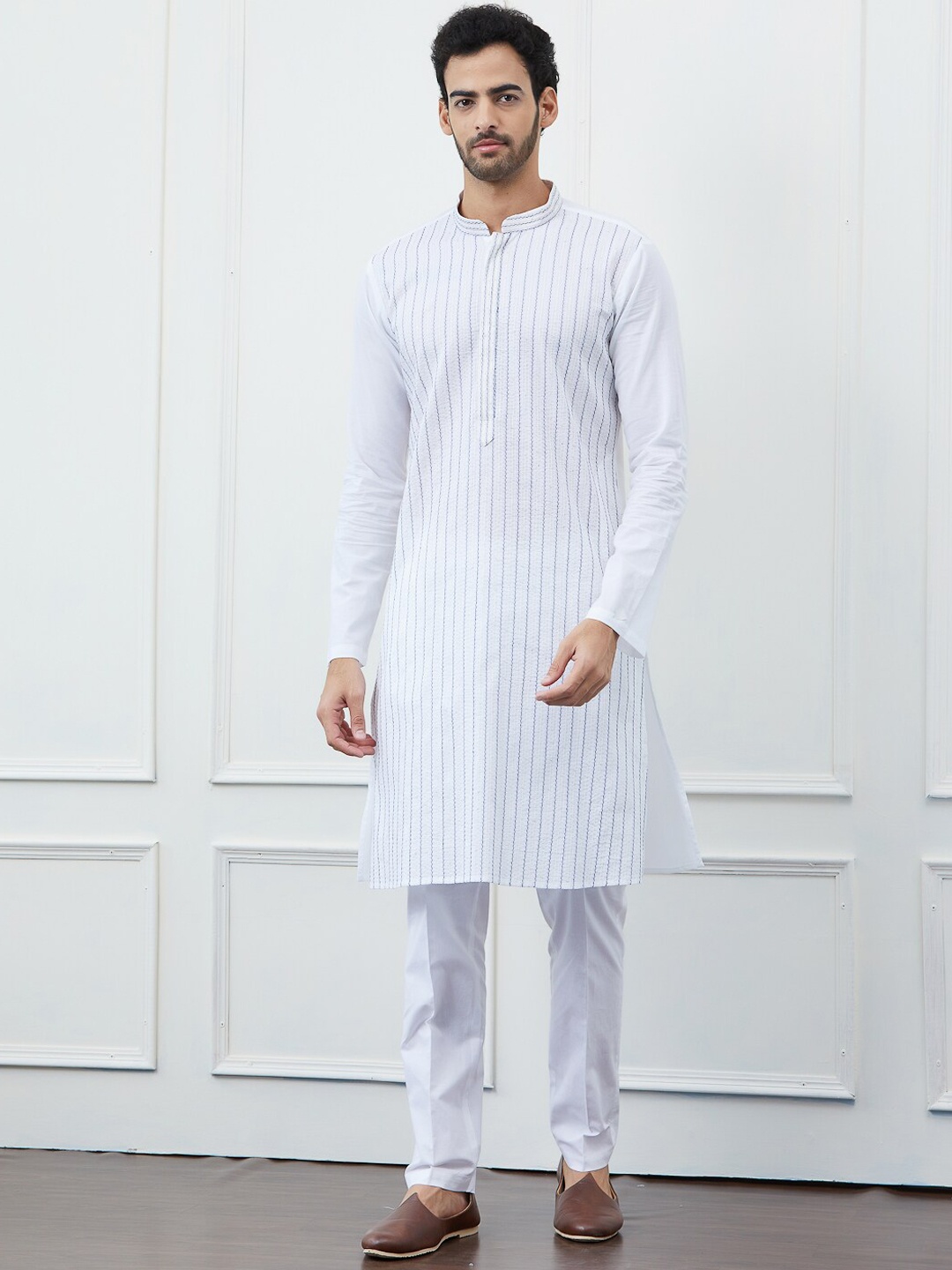 

See Designs Embroidered Regular Thread Work Pure Cotton Kurta with Pyjamas, White
