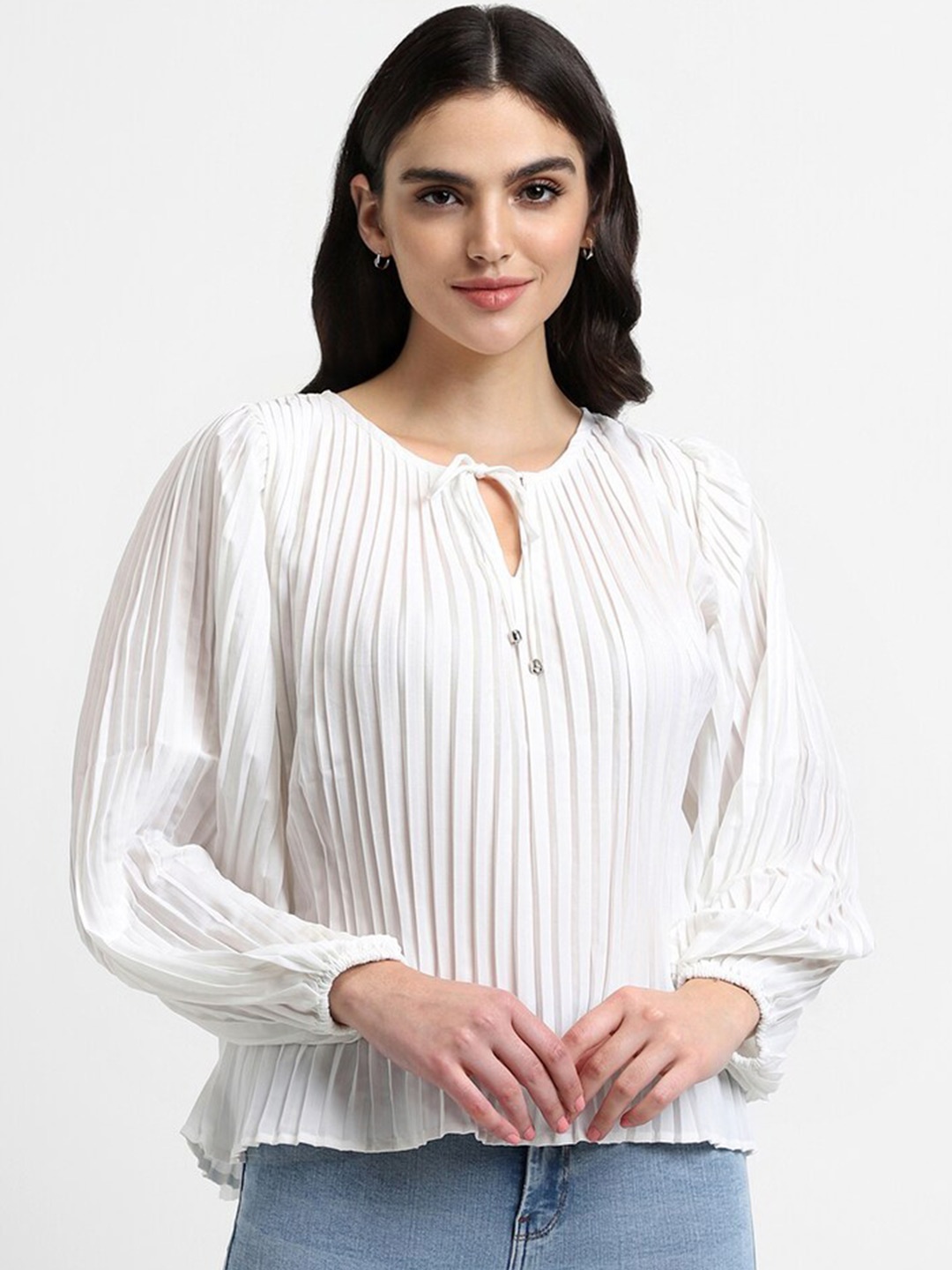 

FOREVER 21 Tie-Up Neck Puff Sleeve Regular Top, White