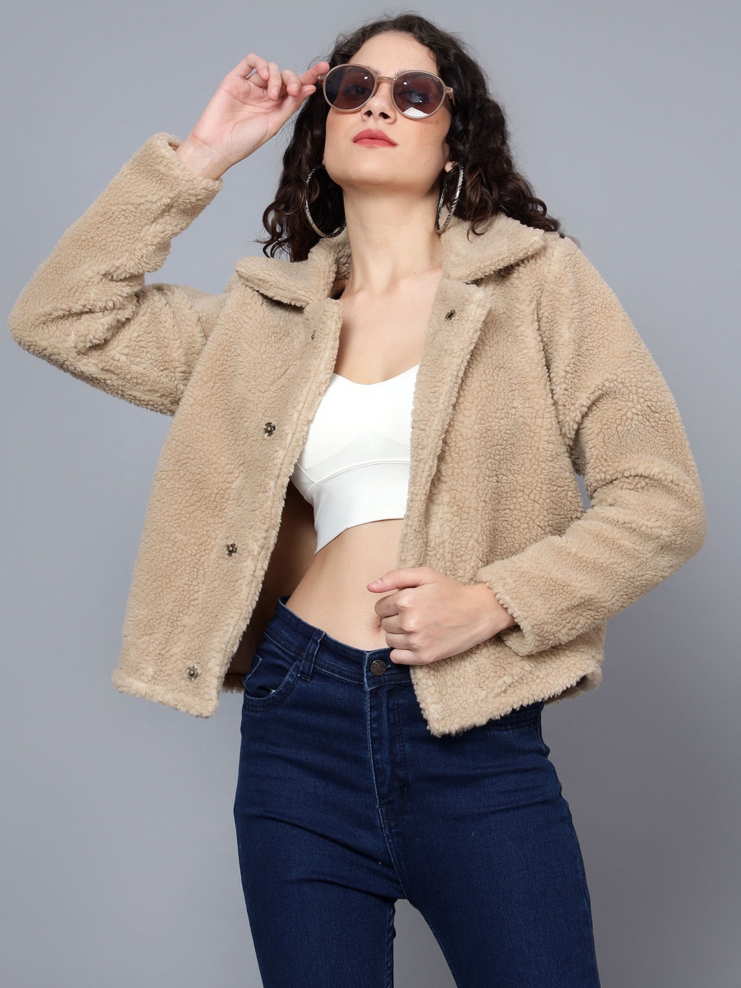 

ANVI Be Yourself Beige Faux Fur Trim Crop Tailored Jacket