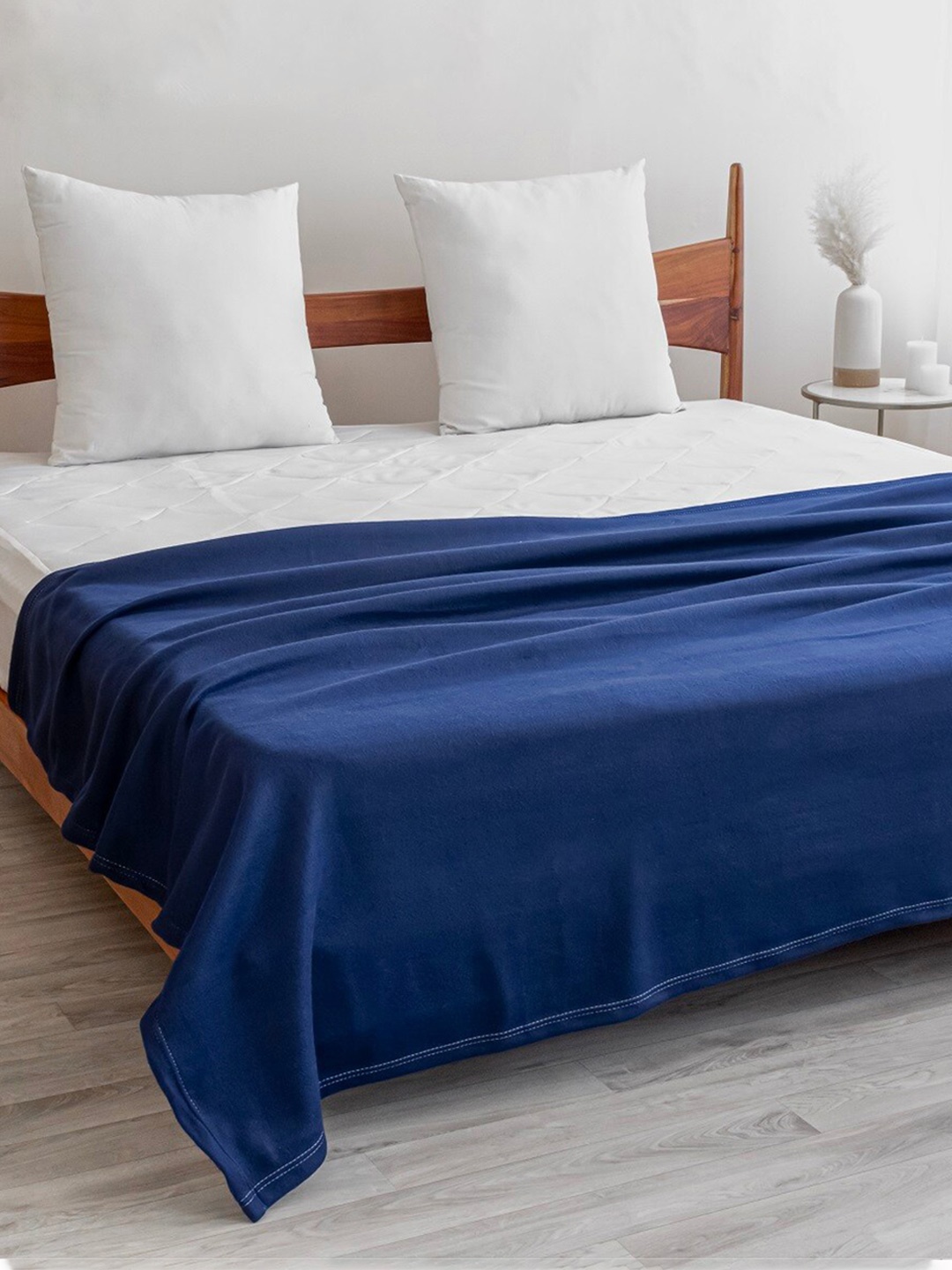 

HOMEMONDE Blue Fleece AC Room 300 GSM Single Bed Blanket