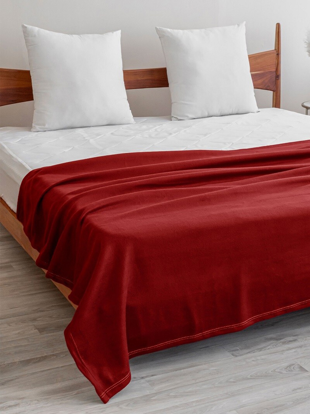 

HOMEMONDE Maroon Fleece AC Room 300 GSM Double Bed Blanket
