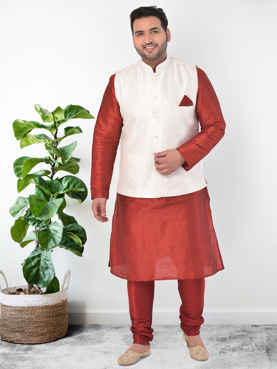 

Sztori Plus Size Mandarin Collar Long Sleeves Regular Kurta With Churidar & Nehru Jacket, Off white