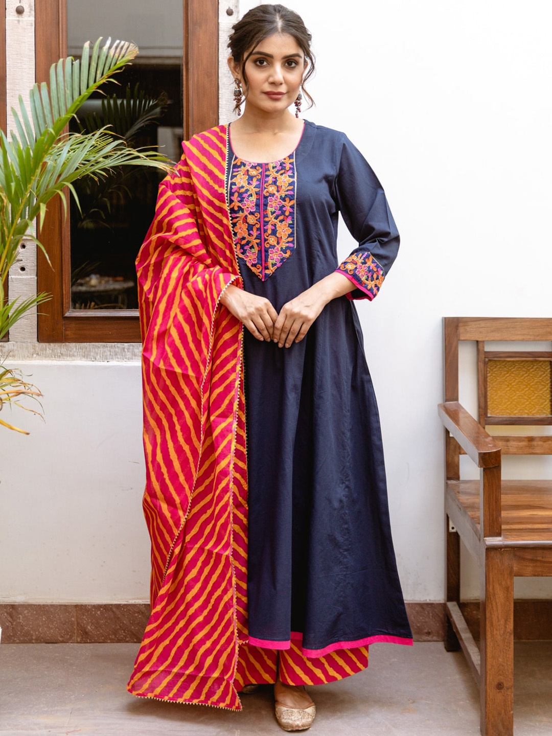 

Jaipuriya Fab Private Limited Floral Yoke Design Pure Cotton Kurta With Palazzos & Dupatta, Navy blue