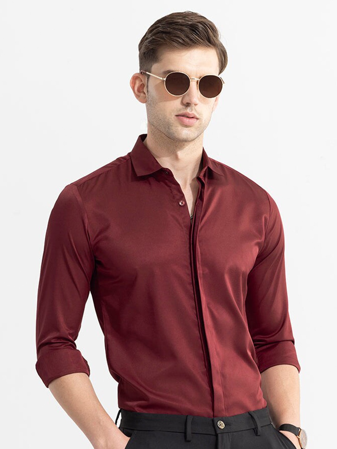 

Snitch Red Classic Slim Fit Spread Collar Long Sleeves Casual Shirt