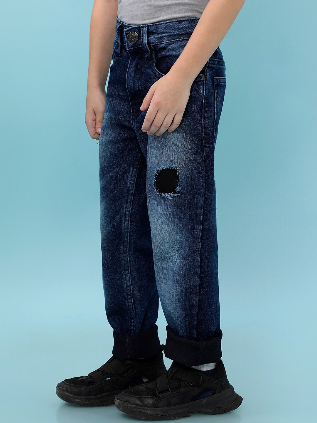 

Instafab Boys Smart Slim Fit Mid-Rise Dark Shade Highly Distressed Cotton Jeans, Navy blue