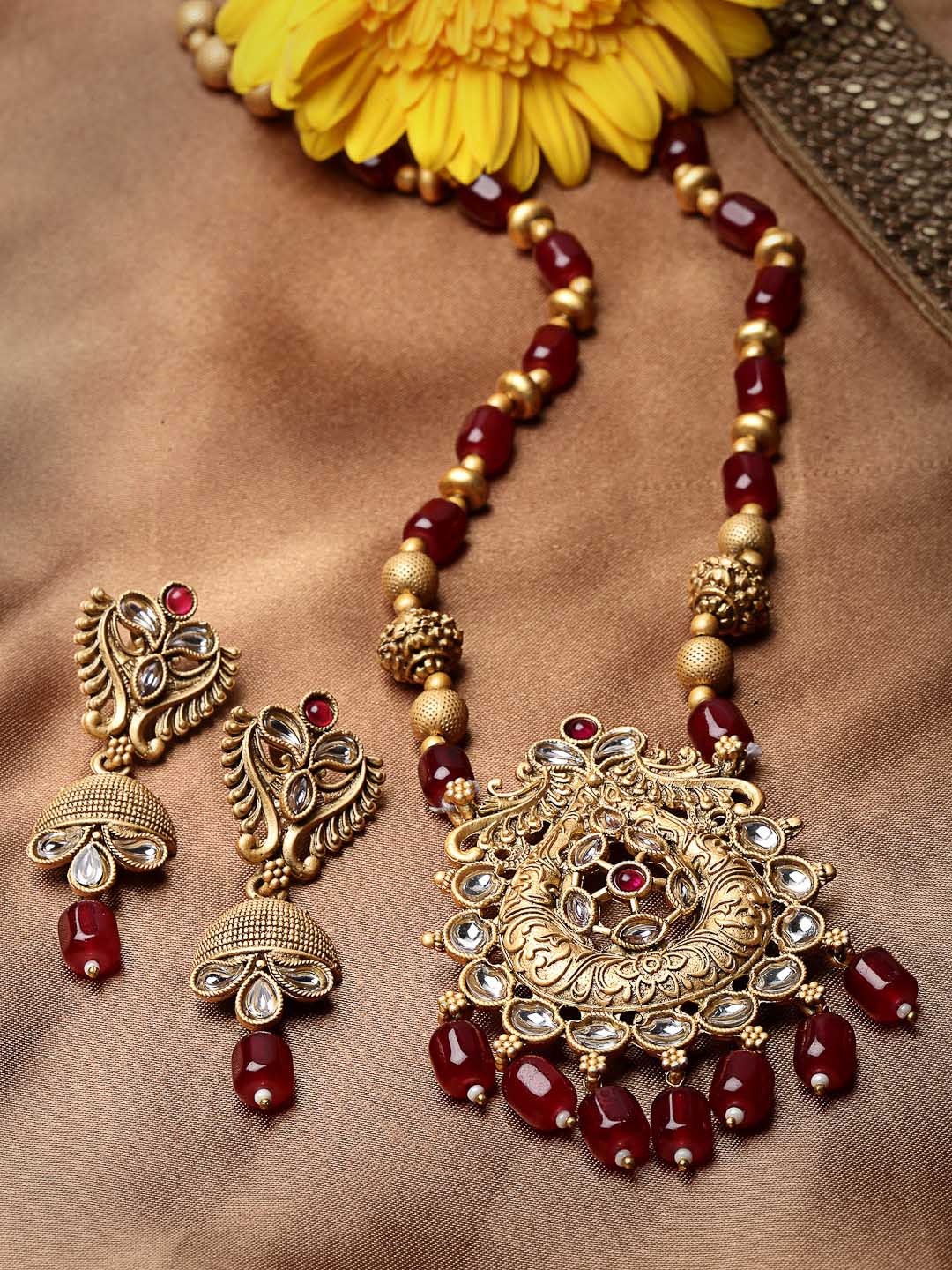 

ADIVA Gold-Plated Kundan Studded & Beaded Necklace and Earrings