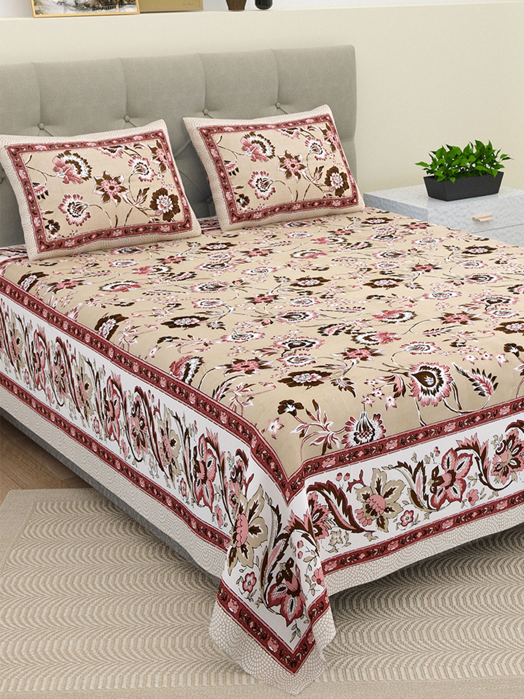 

BELLA CASA Beige & White Printed Cotton 180 TC King Bedsheet with 2 Pillow Covers
