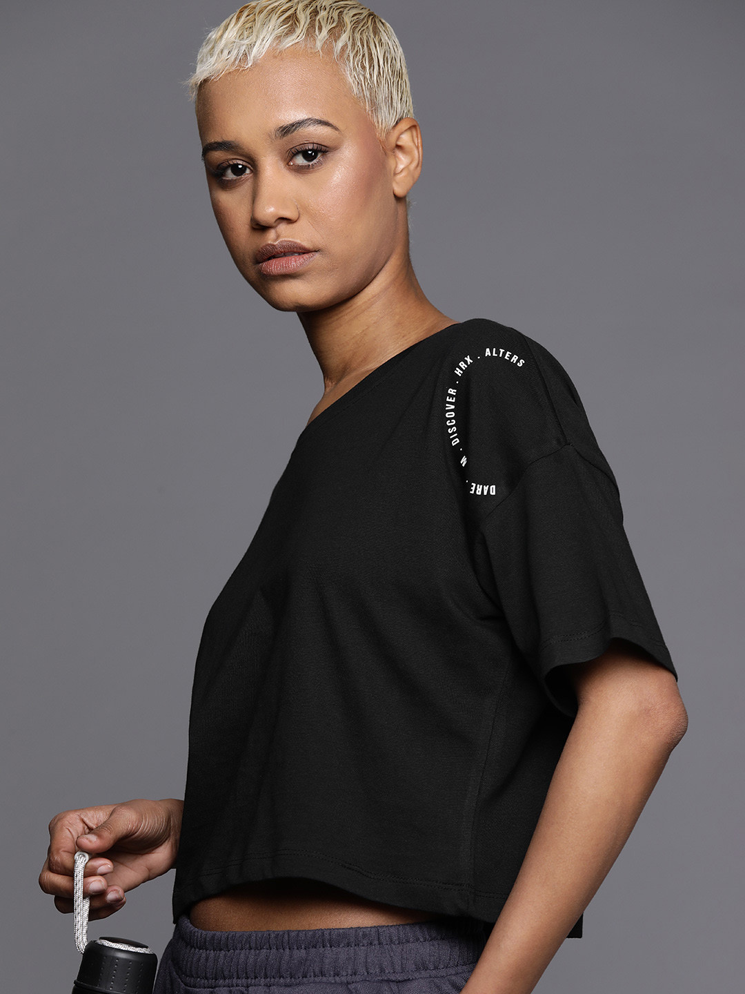

HRX by Hrithik Roshan Women Pure Cotton Boxy Crop T-shirt, Black