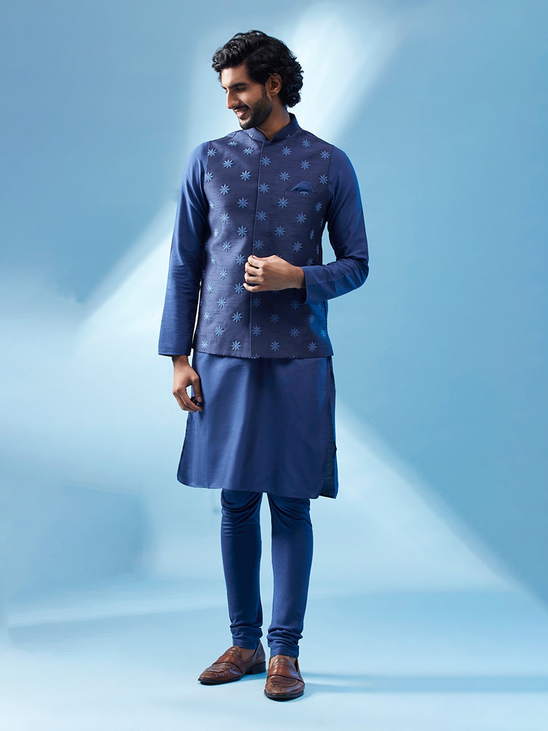 

KISAH Mandarin Collar Regular Kurta With Churidar & Embroidered Nehru jacket, Navy blue
