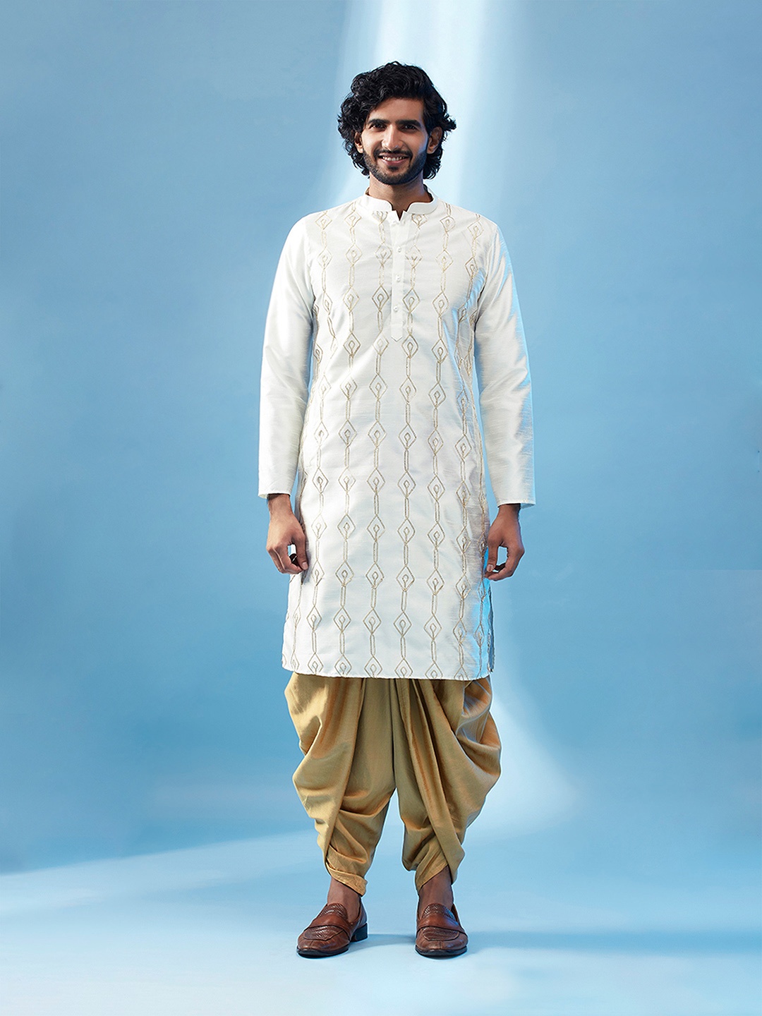 

KISAH Men Ethnic Motifs Embroidered Kurta With Dhoti Pants, White