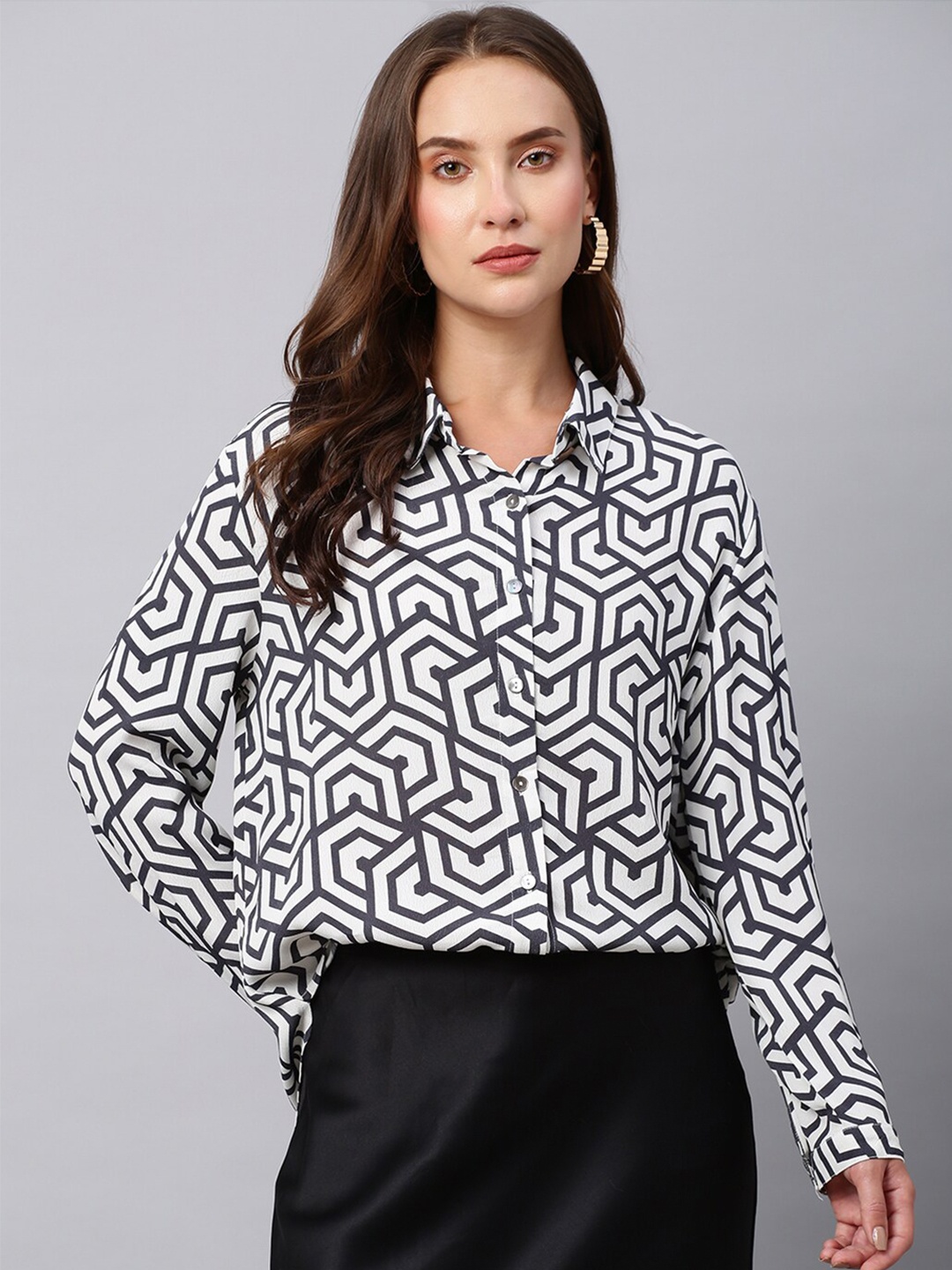 

Chemistry Geometric Printed Long Sleeves Casual Shirt, White