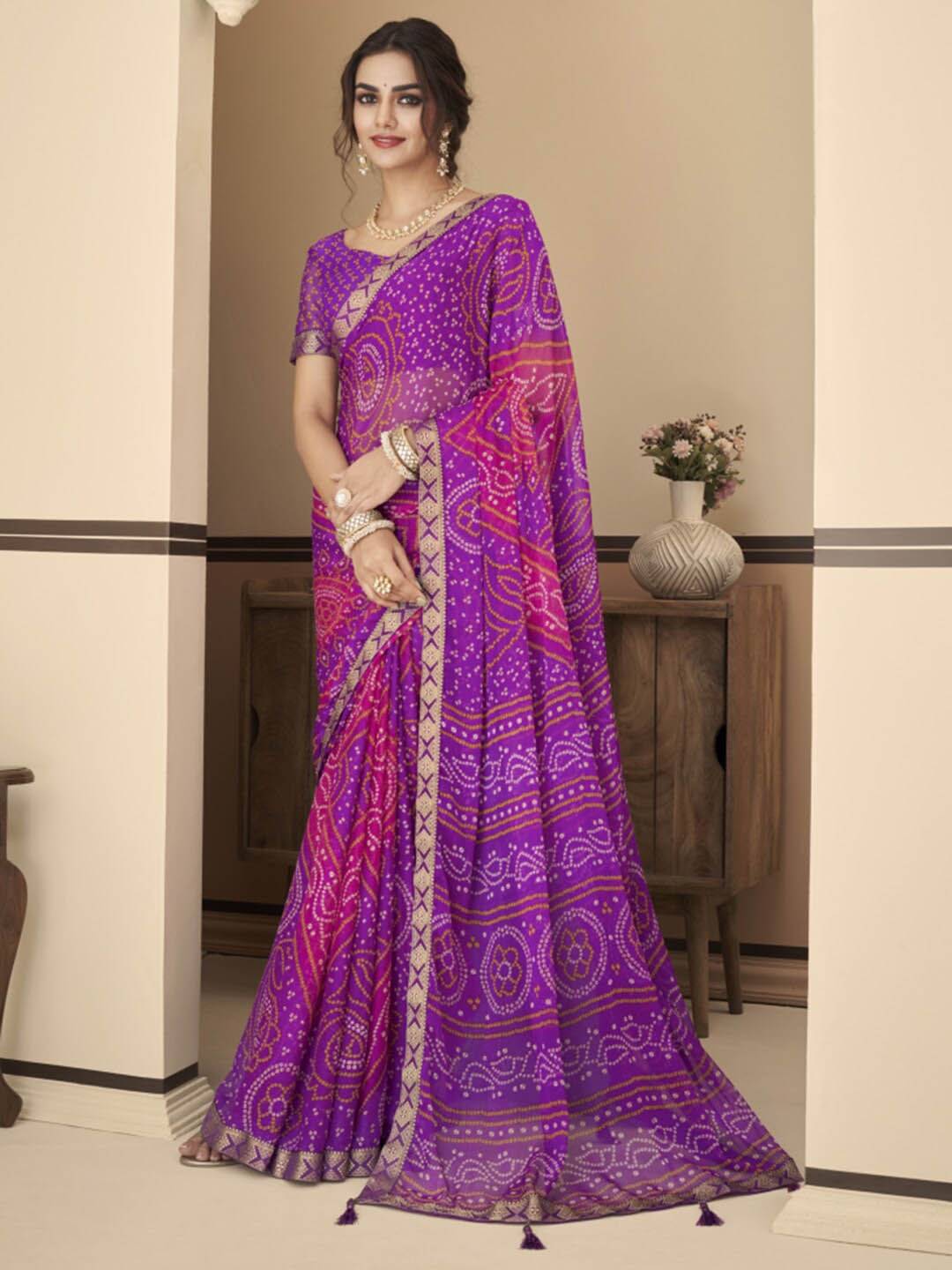 

Kasak Bandhani Printed Zari Bandhani Saree, Purple