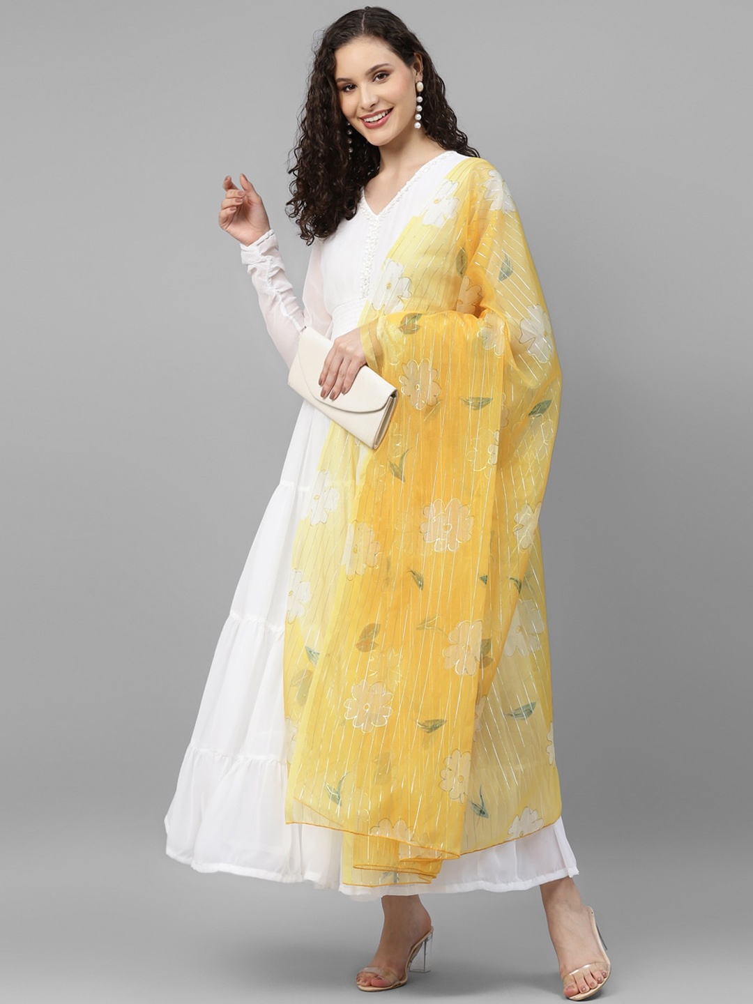 

DEEBACO Women Solid Georgette Kurta With Yellow Printed Silk Dupatta, White