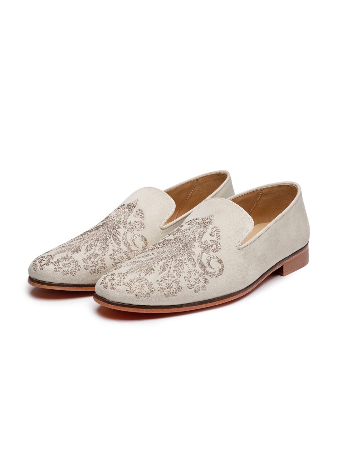 

SHUTIQ Men Alfar Embroidered Velvet Loafers, Off white