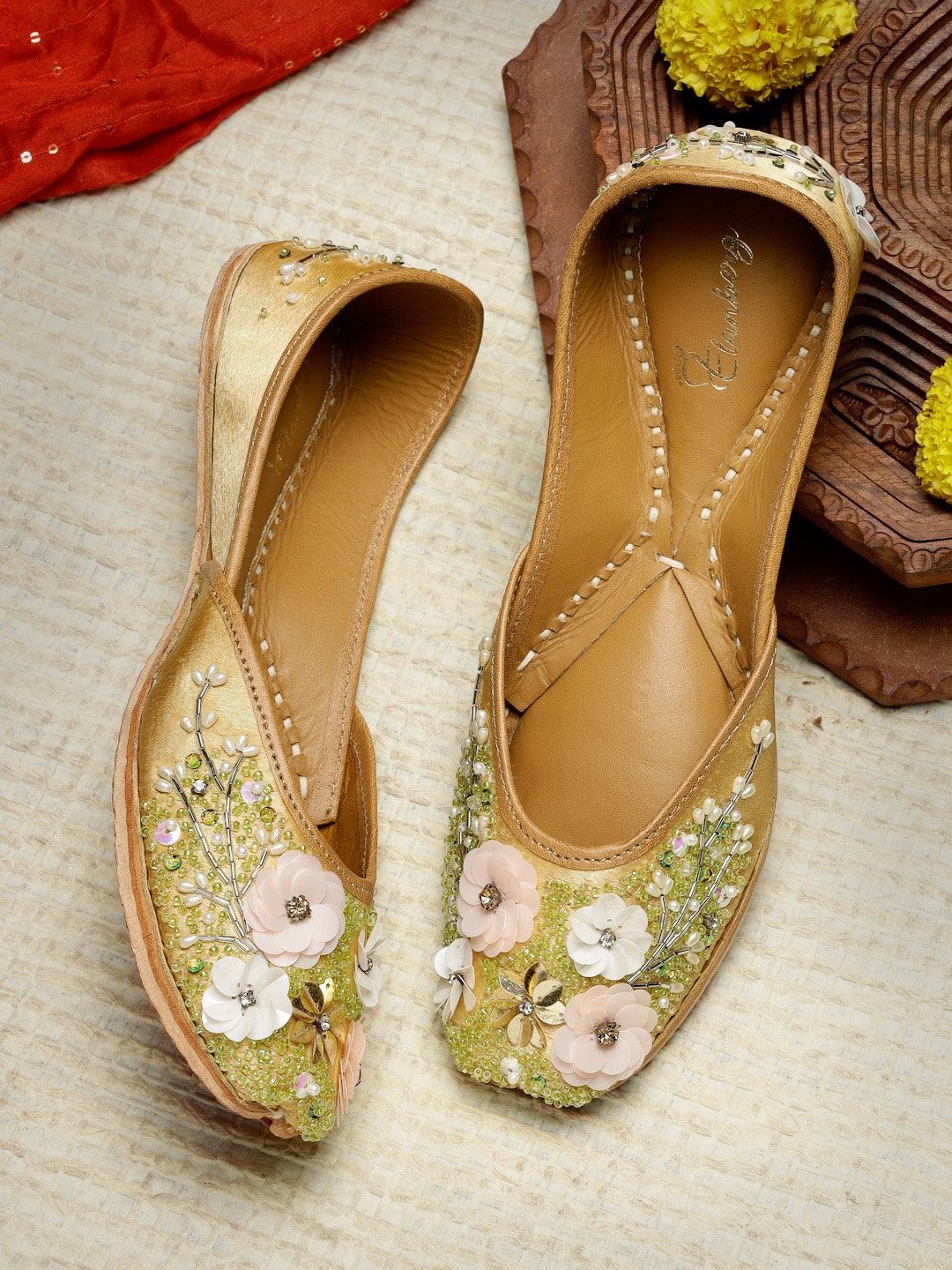 

ELANBERG Ethnic Embellished Square Toe Mojaris, Gold