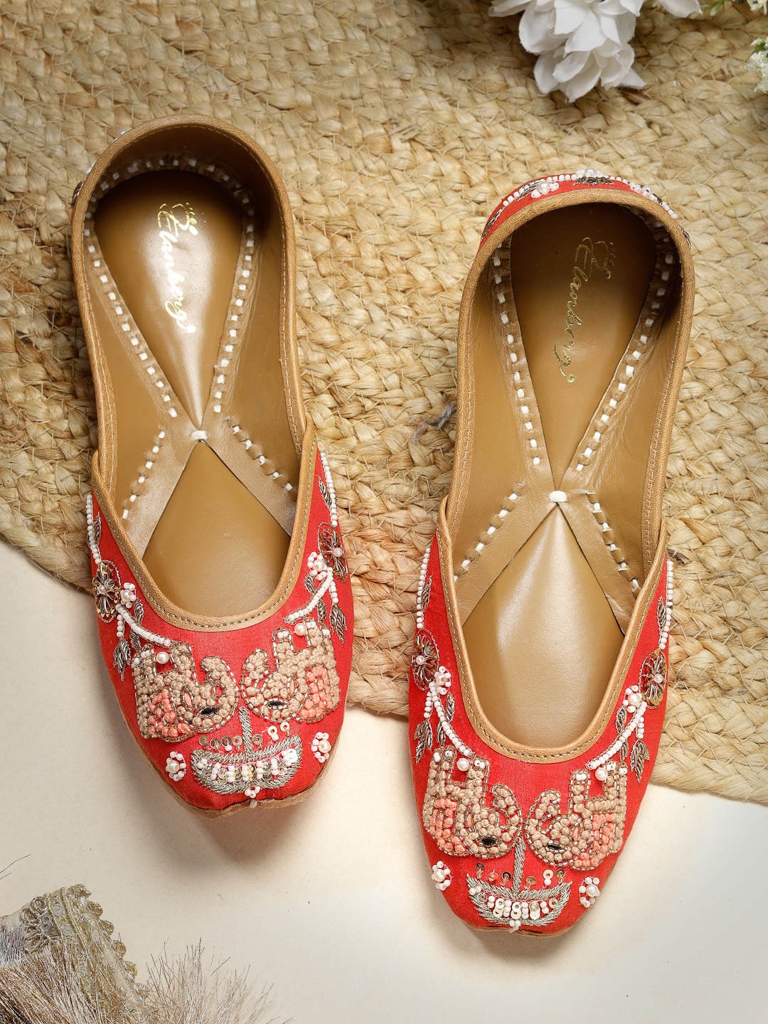 

ELANBERG Ethnic Embellished Square Toe Mojaris, Red