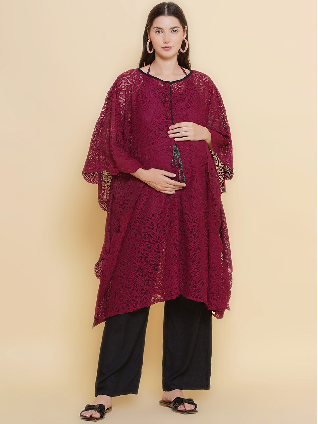 

Mine4Nine Floral Self Design Extended Sleeves Maternity Kaftan Kurta With Trousers, Maroon