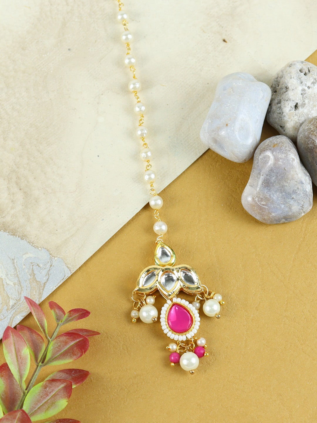 

Asthetika Kids Gold-Plated Kundan & Stone-Studded Maangtikka