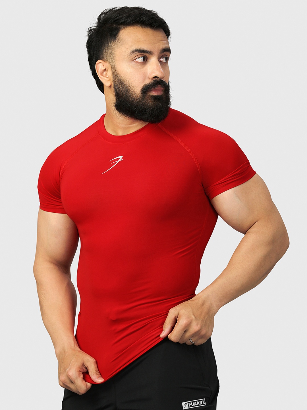 

FUAARK Moisture Wicking Compression Fit Sports T-shirt, Red