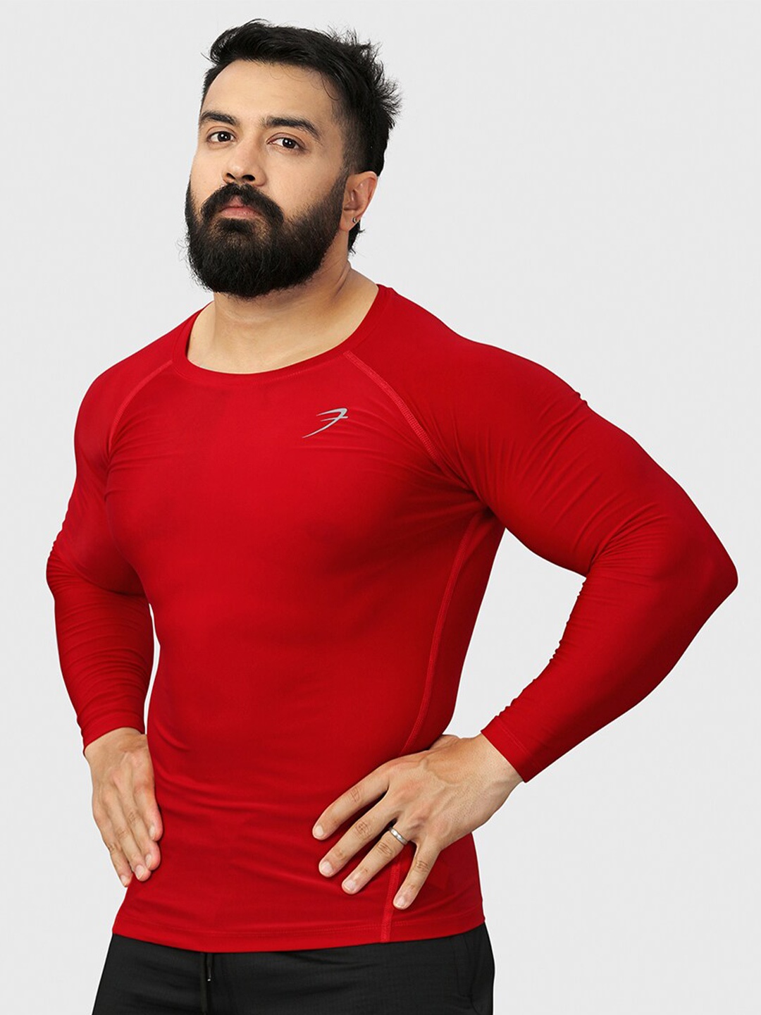 

FUAARK Raglan Sleeves Moisture Wicking Compression Sports & Gym T-shirt, Red