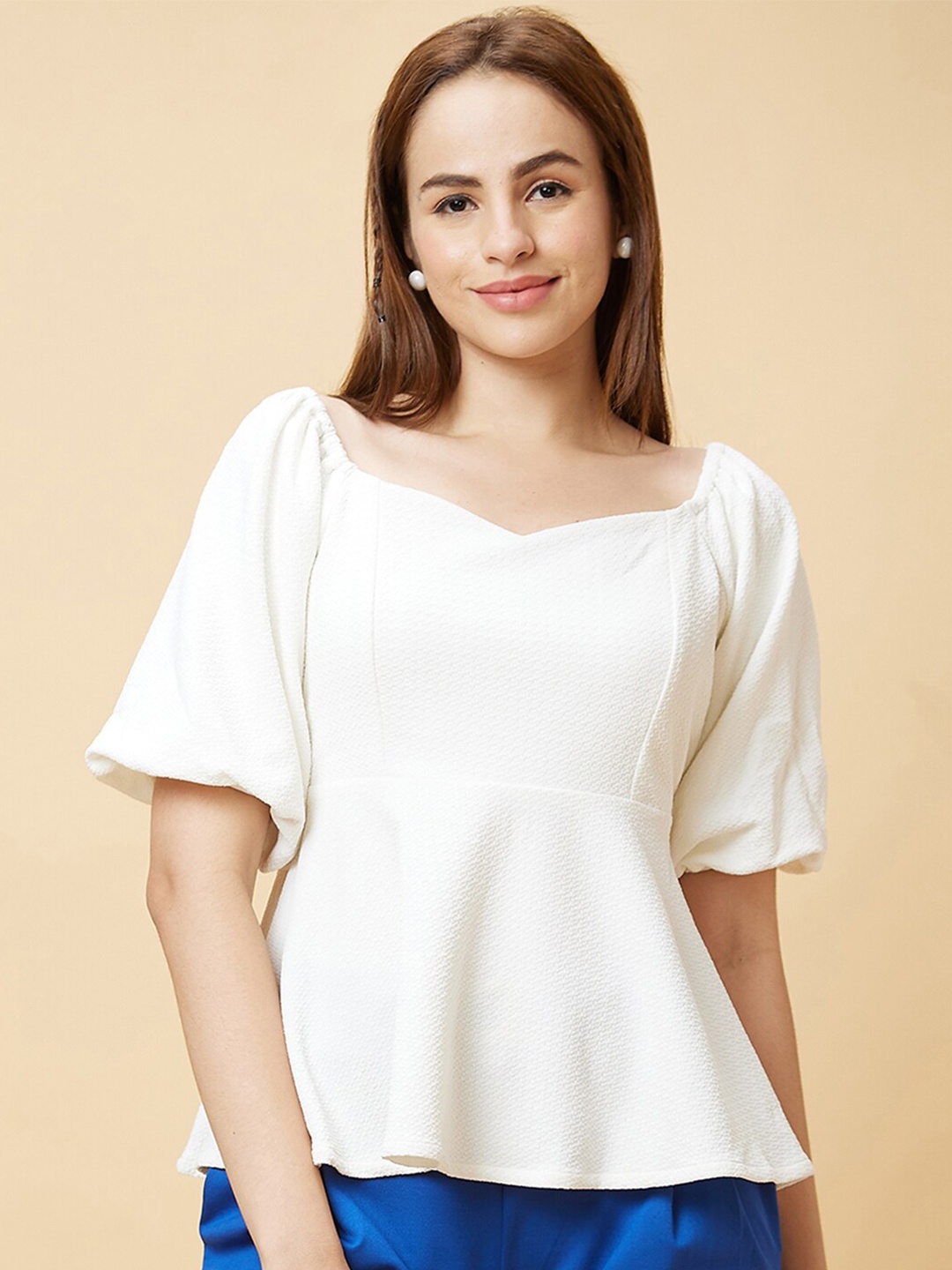 

Globus White Self Design Regular Top