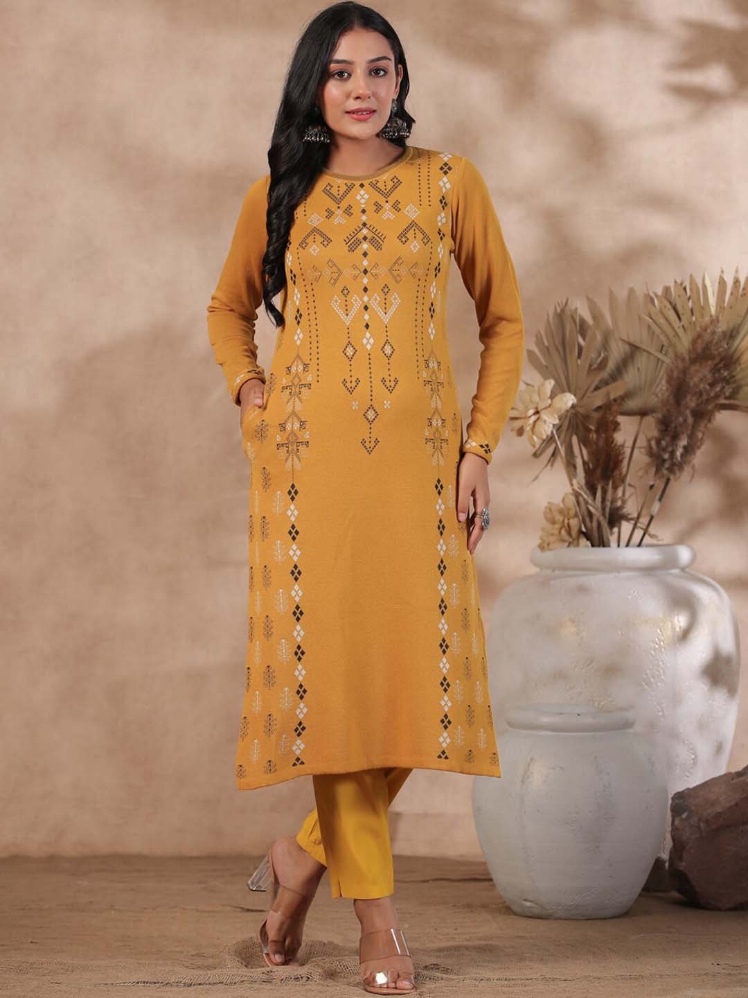 

Ishin Ethnic Motifs Woven Designed Jacquard Kurta, Mustard