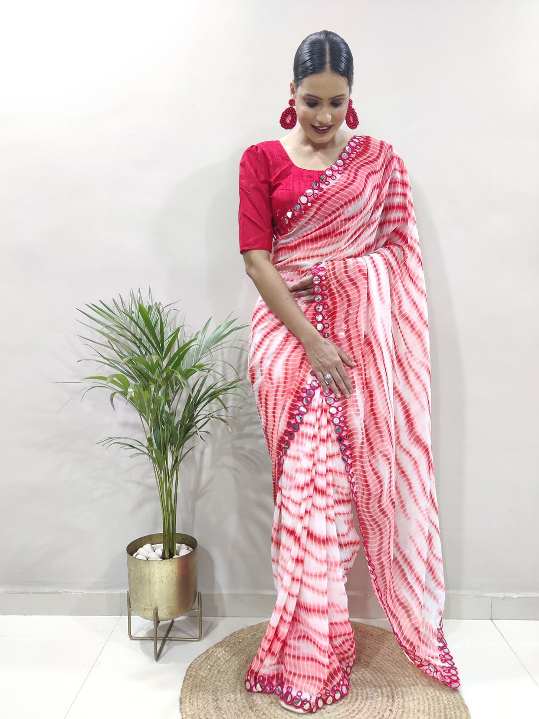 

DIVASTRI Striped Mirror Work Pure Georgette Ready To Wear Block Print Saree, Red