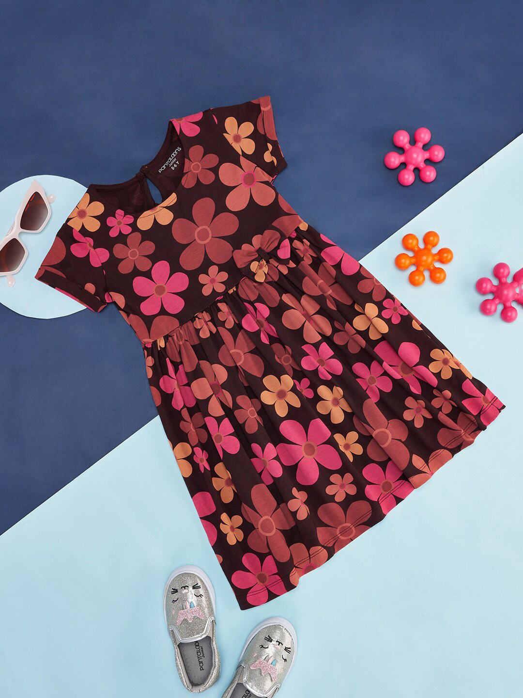 

Pantaloons Junior Girls Floral Printed Cotton A Line Dress, Maroon