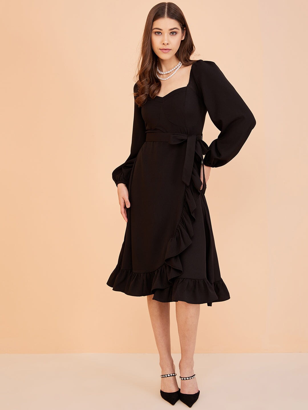 

Femella Sweetheart Neck Puff Sleeves Tie-Ups Detail Fit & Flare Midi Dress, Black