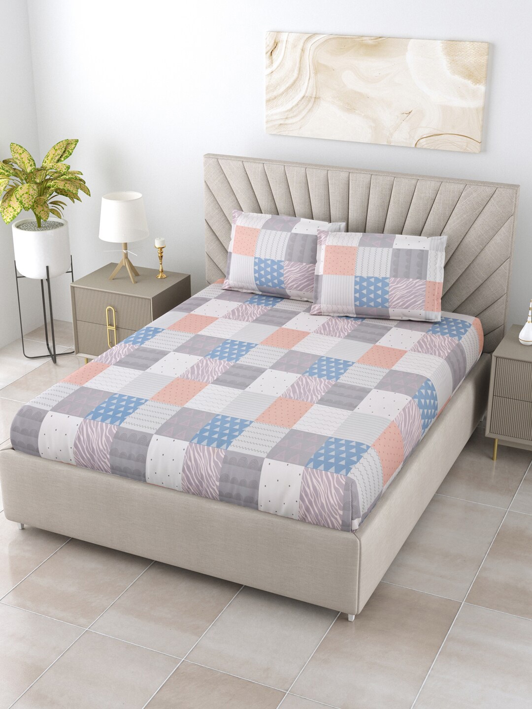 

Salona Bichona Impression Grey & Blue Geometric 144 TC Queen Bedsheet with 2 Pillow Covers