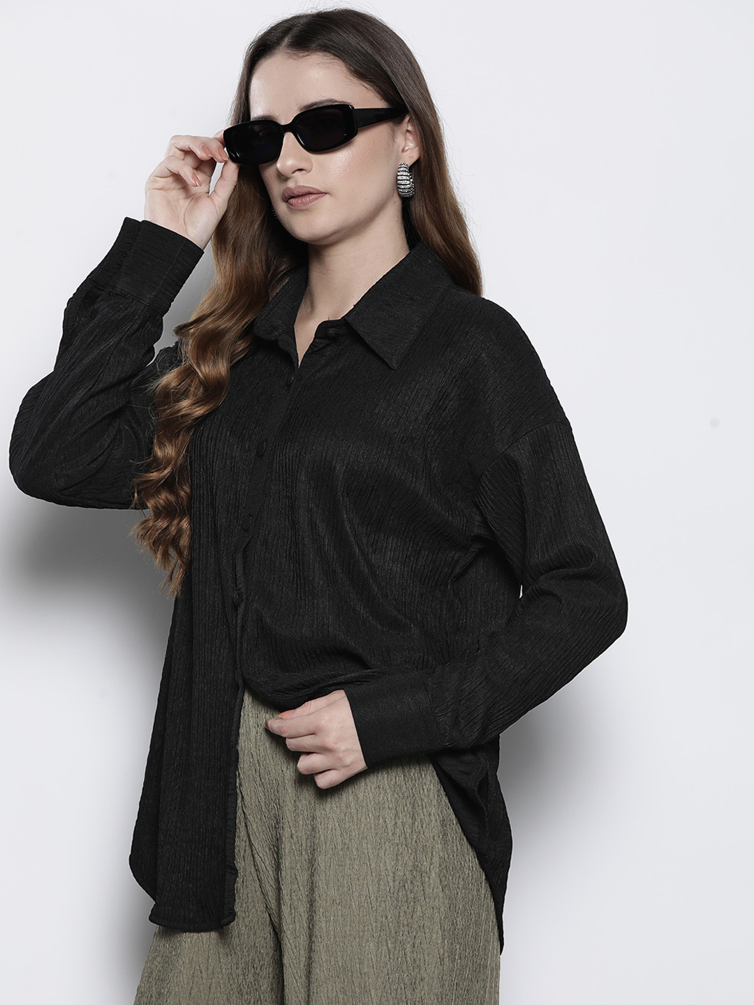 

Boohoo Solid Crinkled Relaxed Fit Shirt, Black