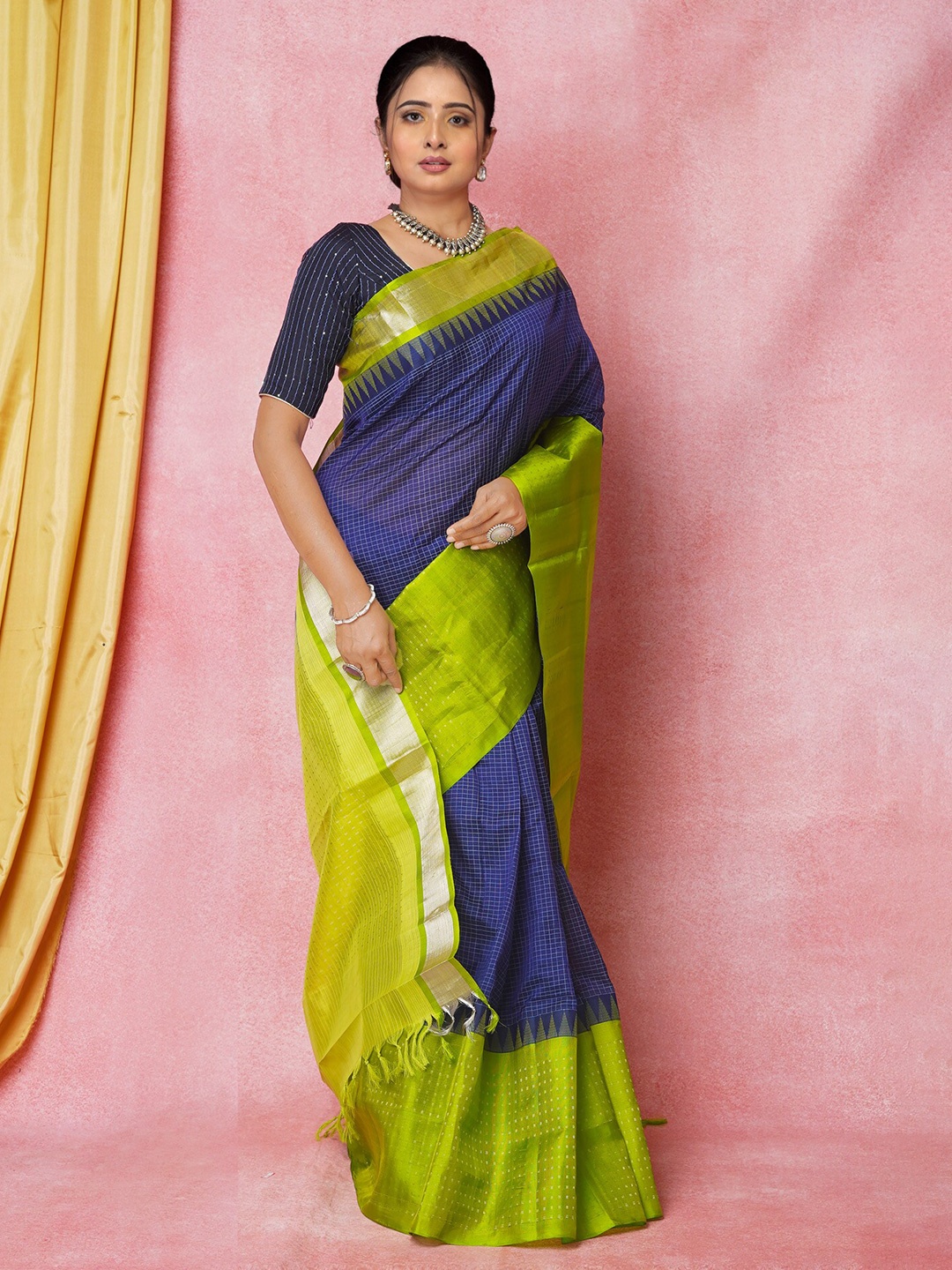 

Unnati Silks Checked Zari Silk Handloom Kanjeevaram Saree, Navy blue