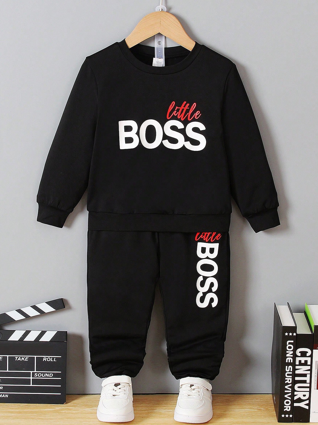

BAESD Boys Typographic Printed Pure Cotton T-shirt With Trousers, Black