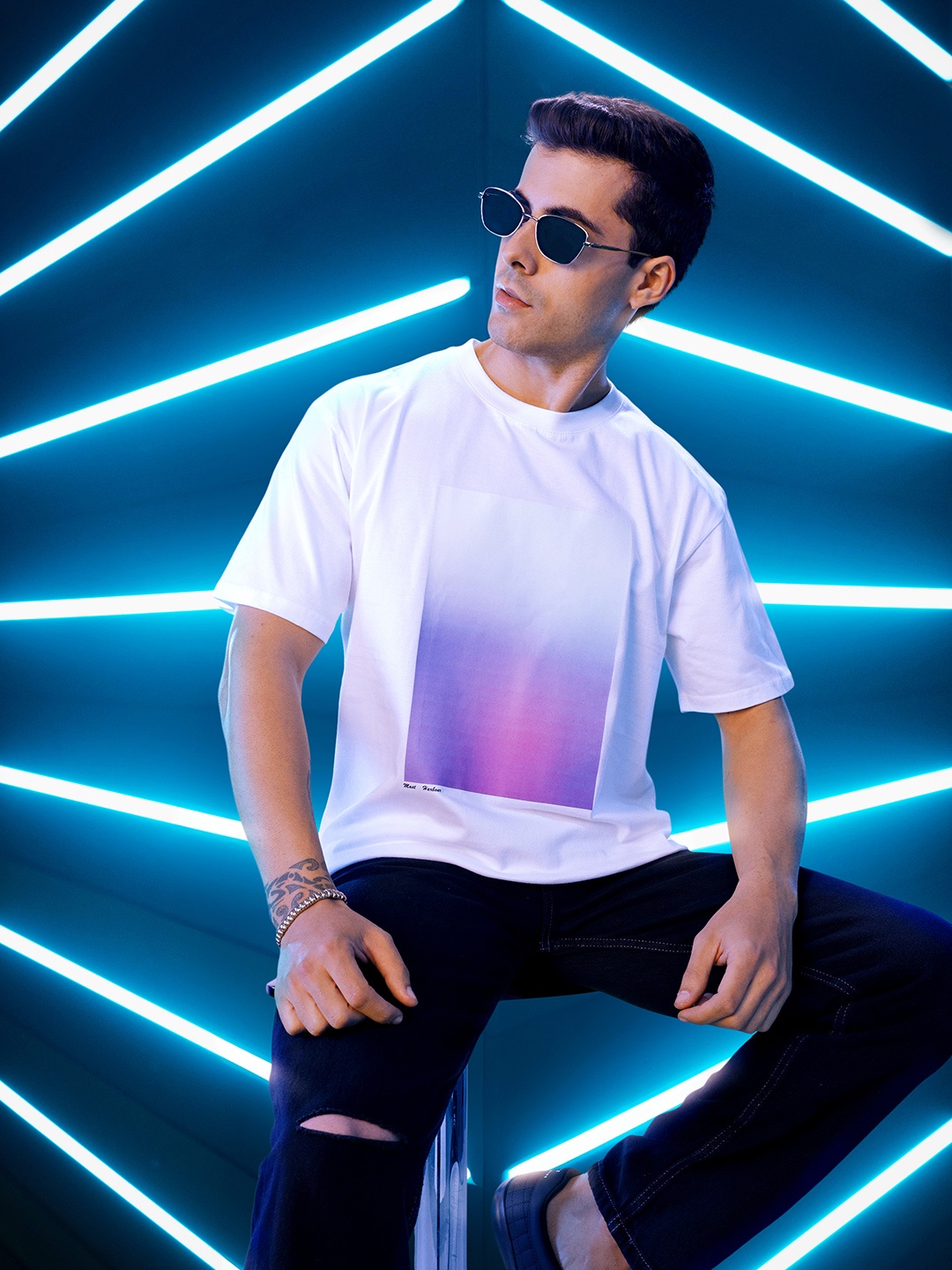 

Mast & Harbour Printed Drop-Shoulder Sleeves Pure Cotton T-shirt, White