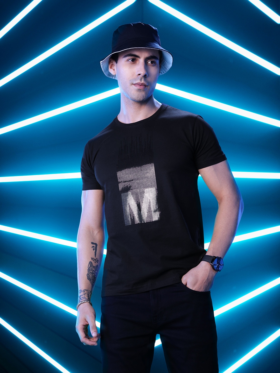 

Mast & Harbour Self Design Pure Cotton T-shirt, Black