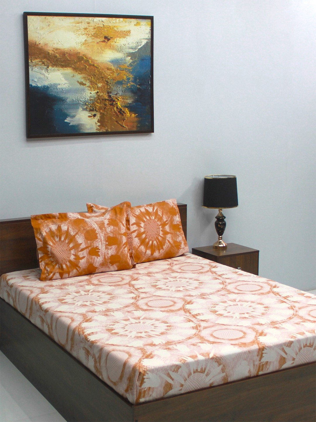 

BOMBAY DYEING Glory White & Brown Cotton 104 TC Queen Bedsheet with 2 Pillow Covers