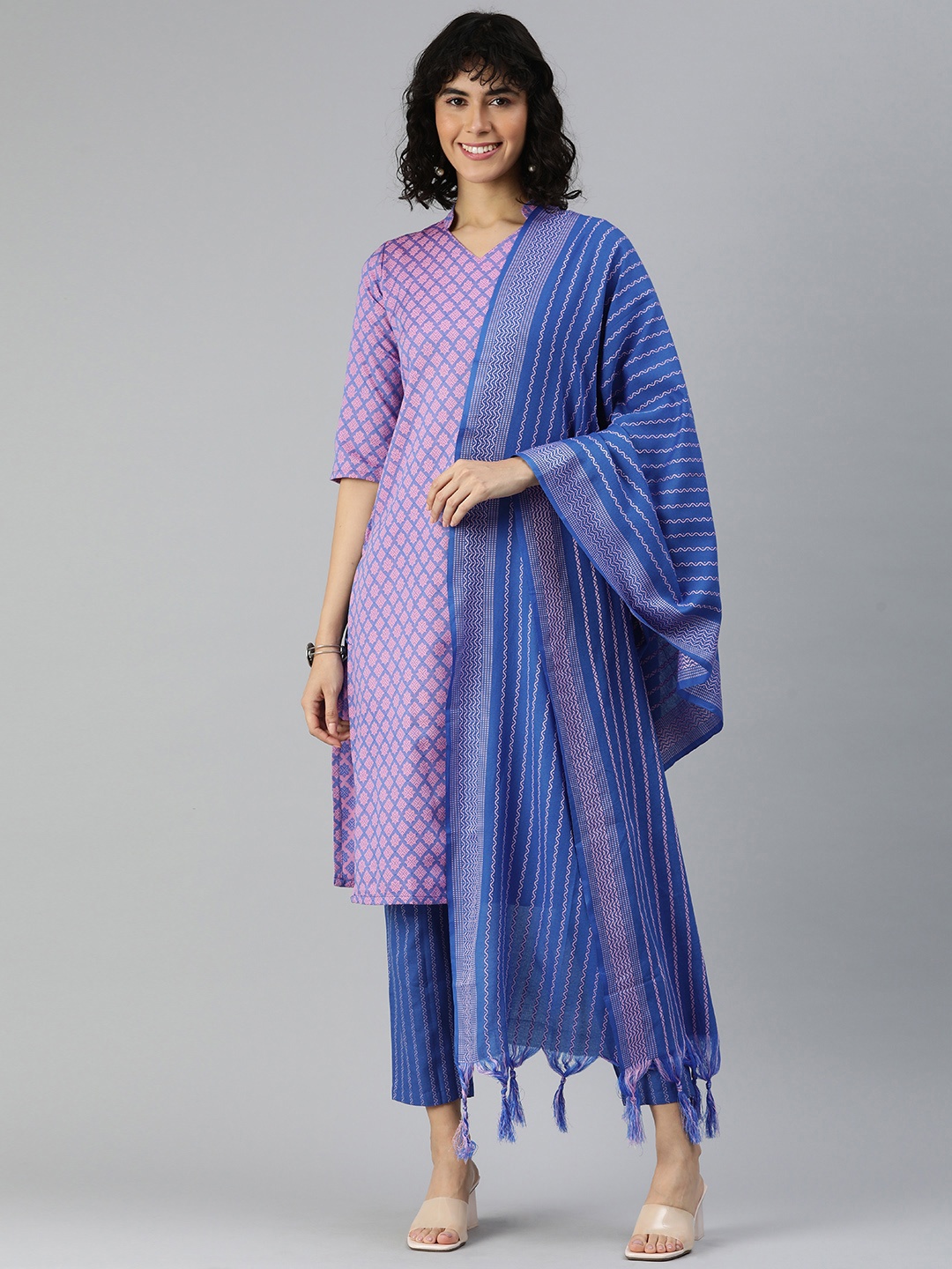 

HRITIKA Woven Design Mandarin Collar Kurta with Trousers & Dupatta, Pink