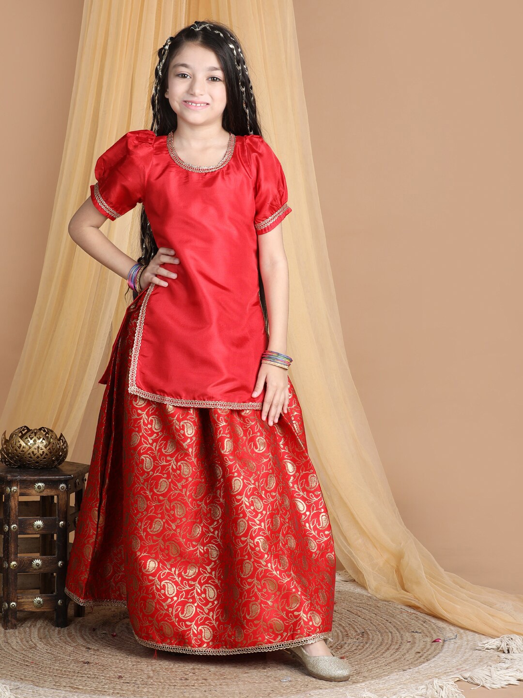 

Cutiekins Girls Round Neck Puff Sleeve Textured Kurta & Skirt Ready to Wear Lehenga, Red