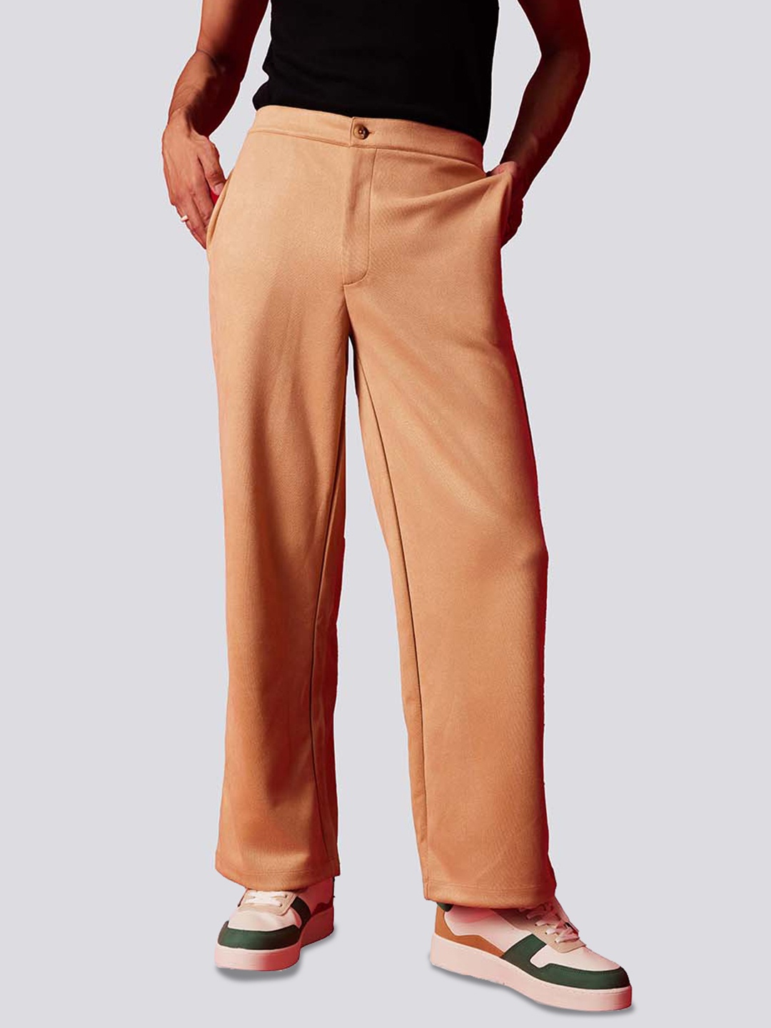 

Muvazo Men Mid-Rise Suede Trousers, Brown