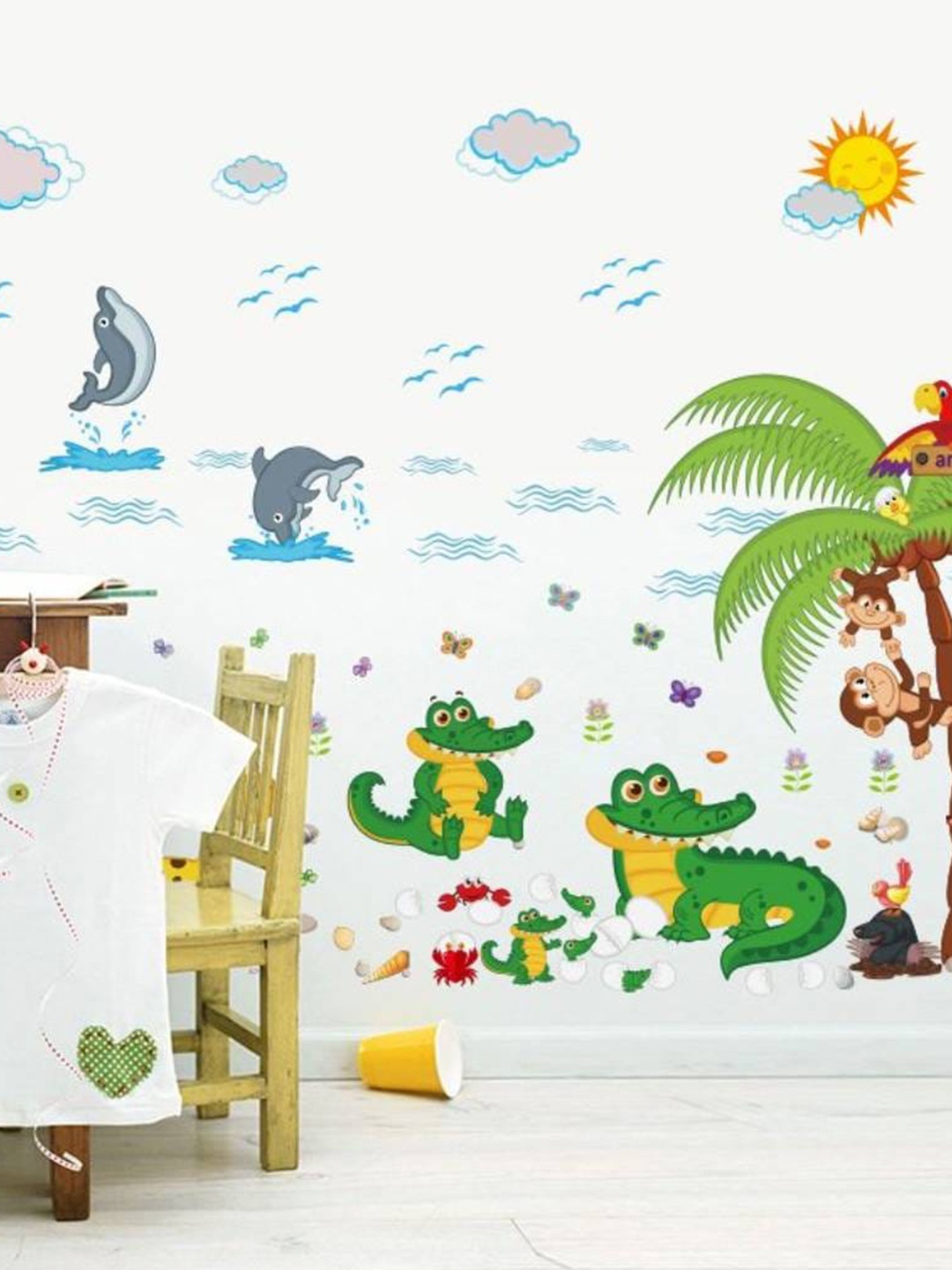 

Jaamso Royals Green & Beige Heritage Design Wall Sticker