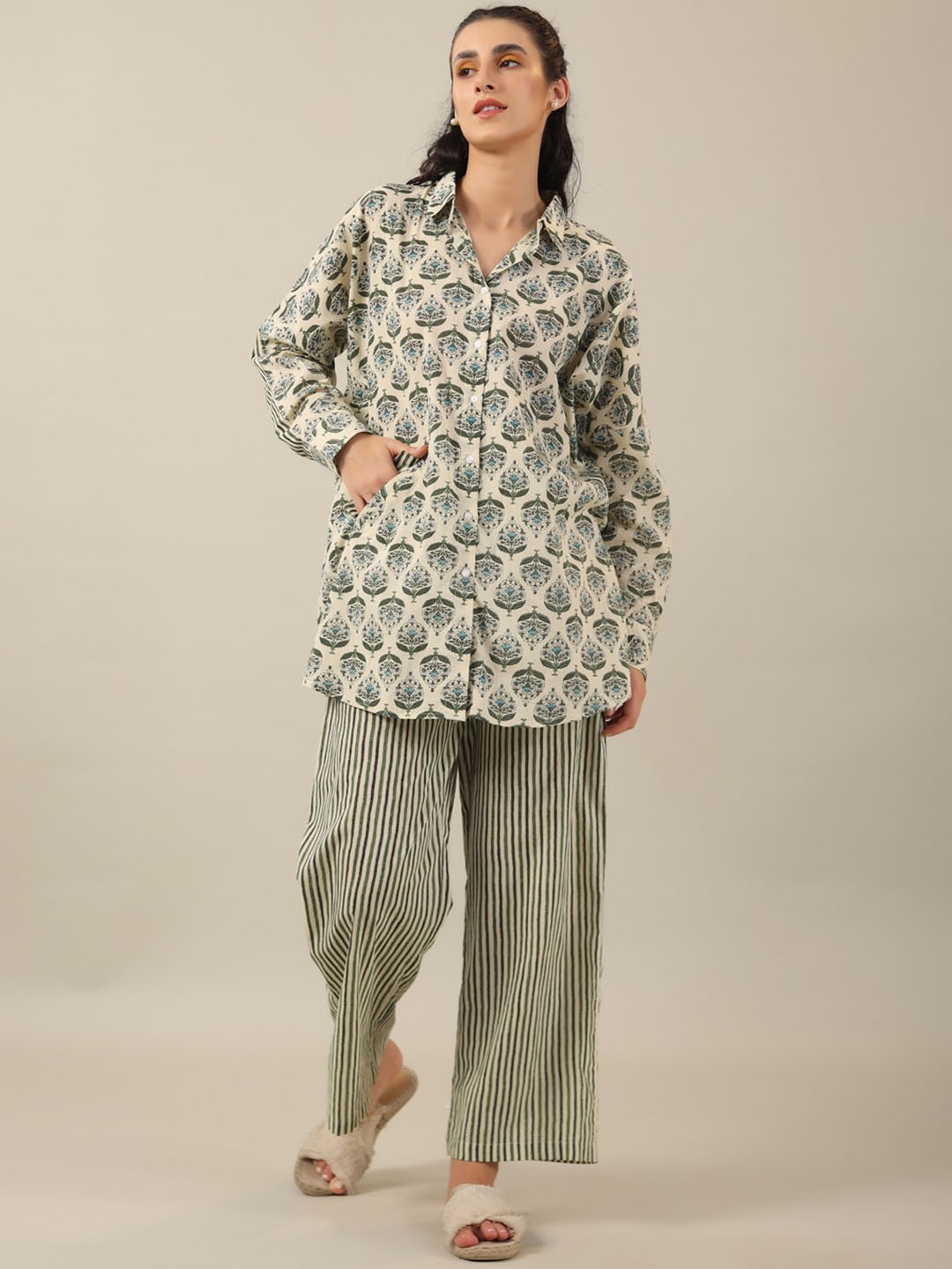 

SANSKRUTIHOMES Printed Shirt Collar Shirt With Flared Palazzos, Green