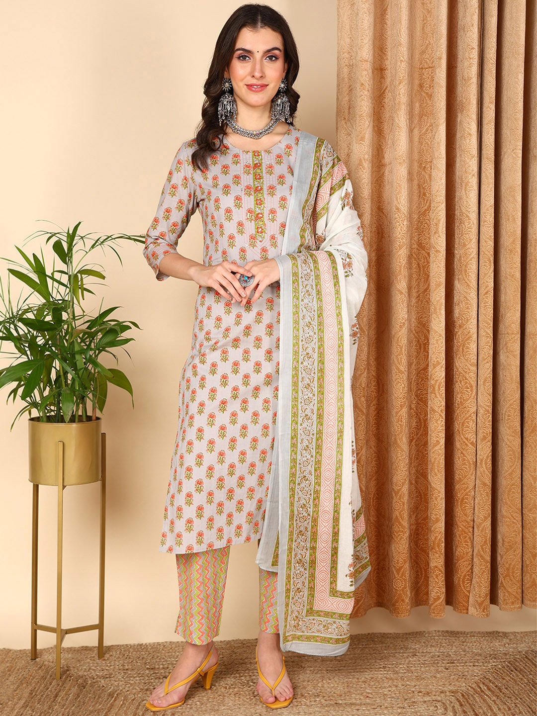 

AHIKA Grey Floral Printed Regular Sequinned Pure Cotton Kurta With Trousers & Dupatta